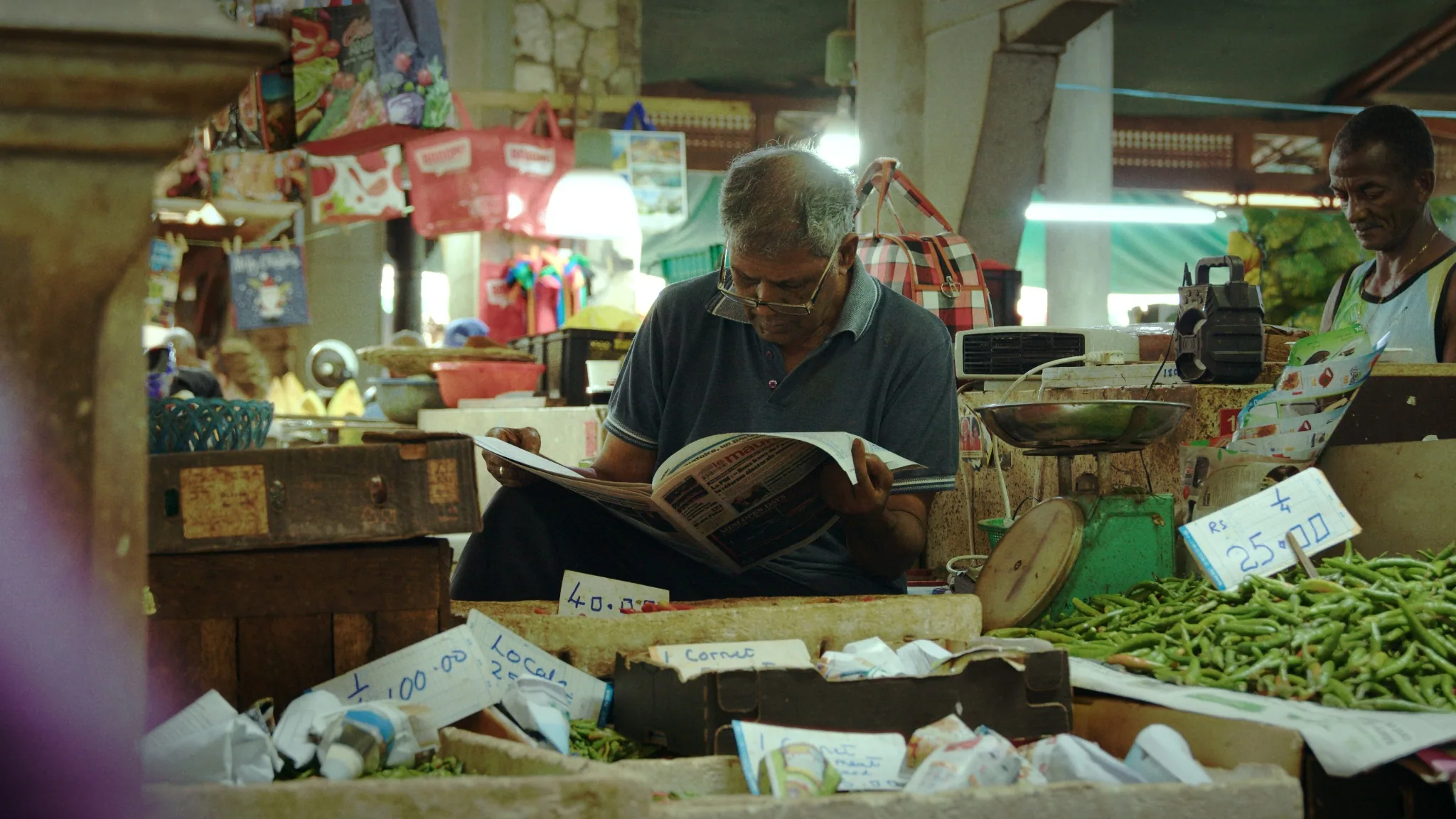 Where Food Fits Into a Mauritius Trip: Markets, Street Snacks and Easy Planning Tips